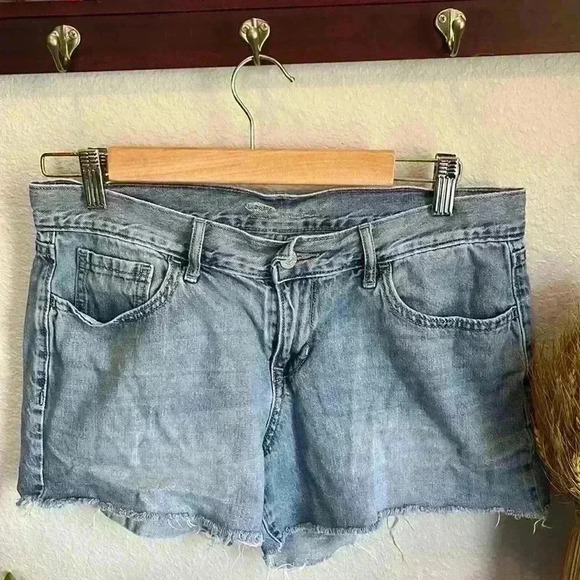 Old Navy Pants - Old navy shorts